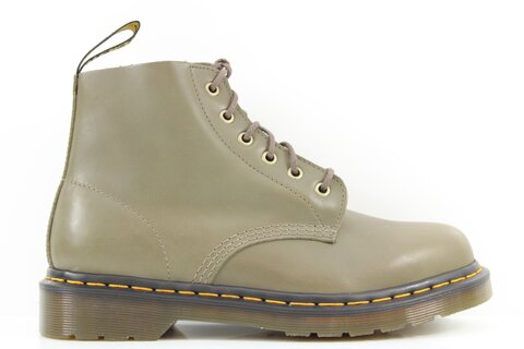 Dr. Martens Boots & Stiefel