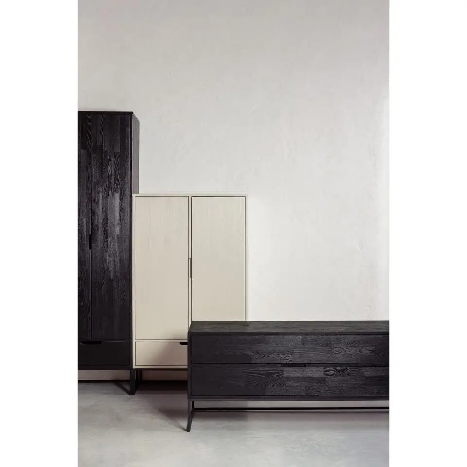 WOOOD Silas Hoge Kast - Essen - Blacknight - 210x60x36