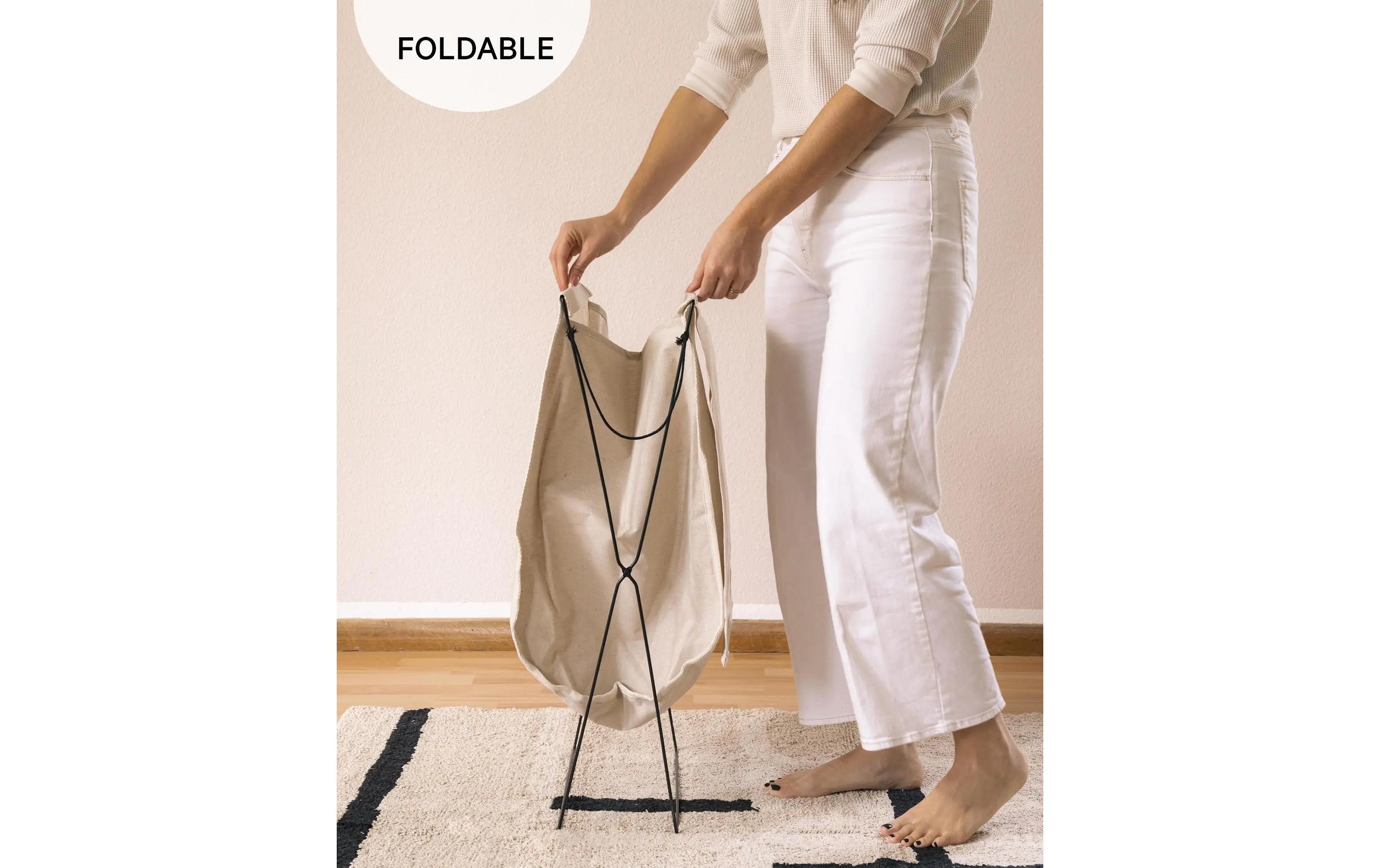 Wäschekorb mit Metall 30 l, Beige/SchwarzZusammenklappbarer Wäschekorb aus Baumwolle mit stabilem Metallgestell