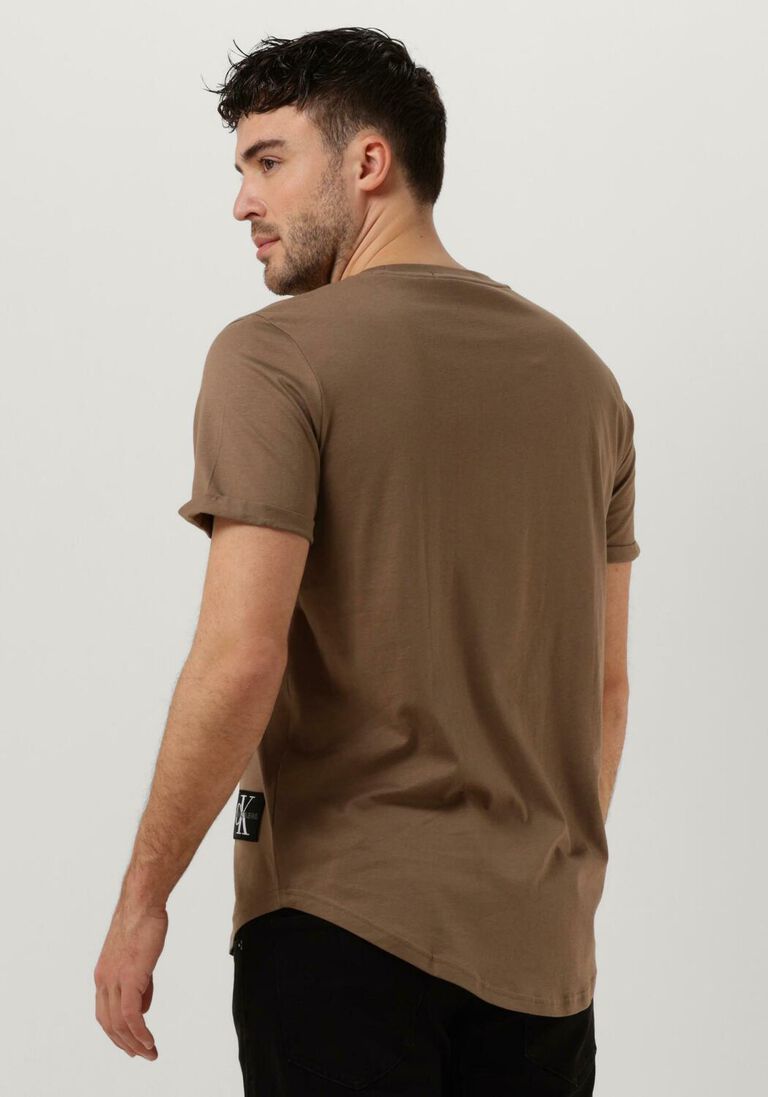 CALVIN KLEIN bruine calvin klein t-shirt badge turn up sleeve