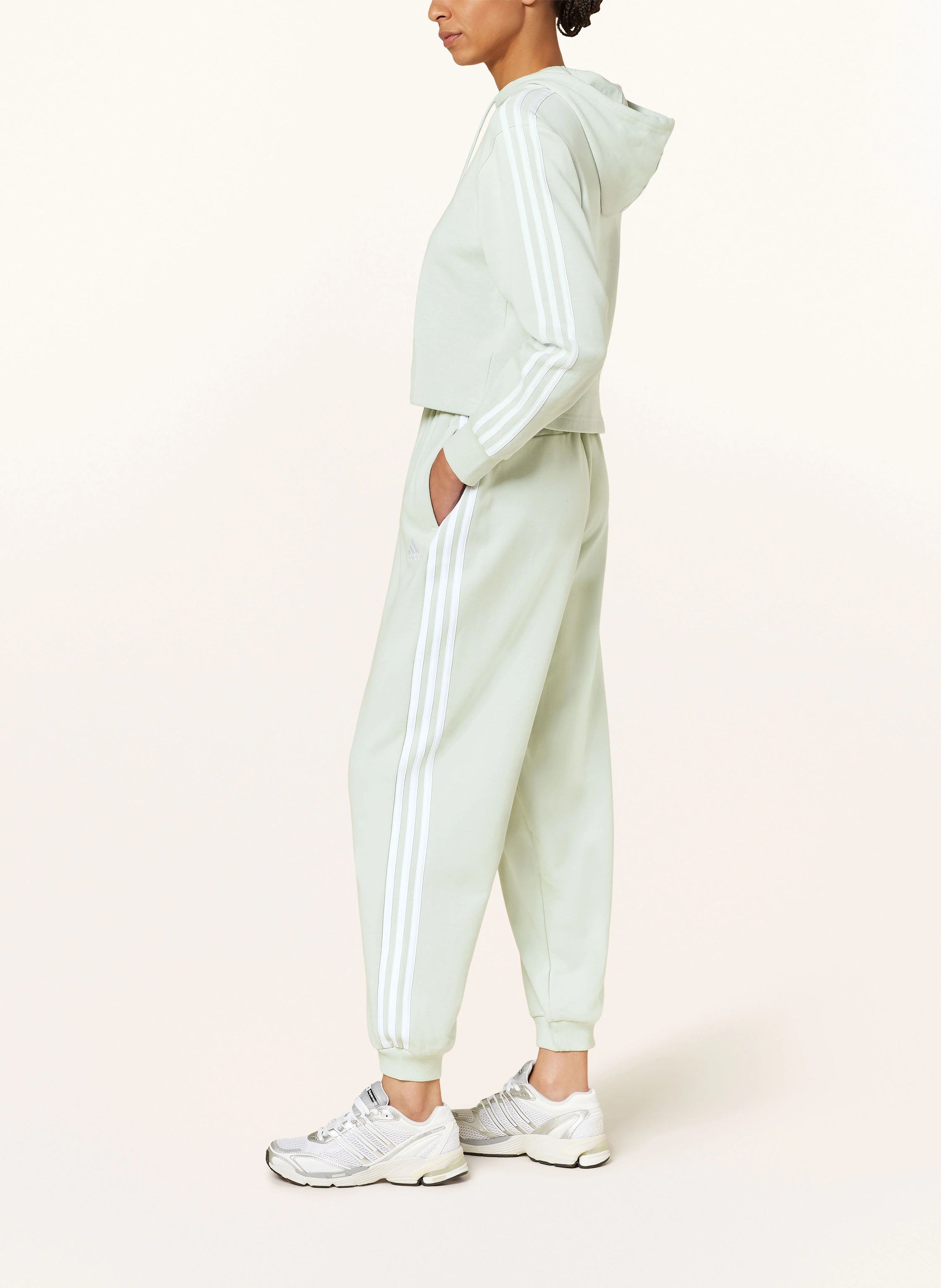 adidas Cropped-Hoodie