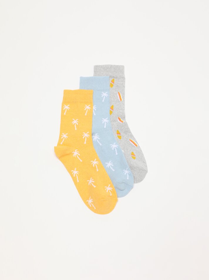 Pacote com 3 pares de meias compridas estampadas - Cores variadas