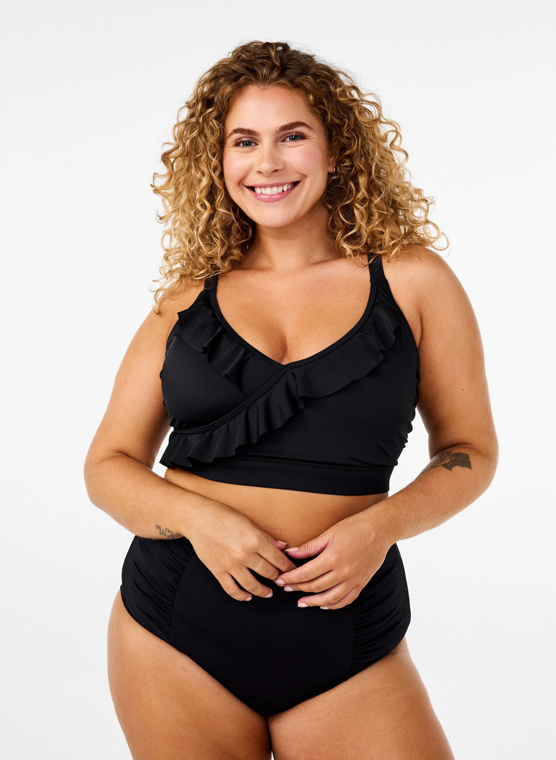 Bikini top med flæser og udtagelig indlæg
