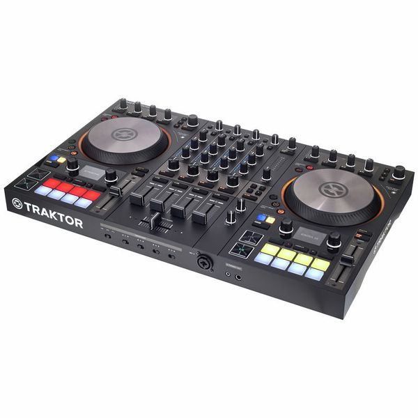 Native Instruments Traktor S4 MK3