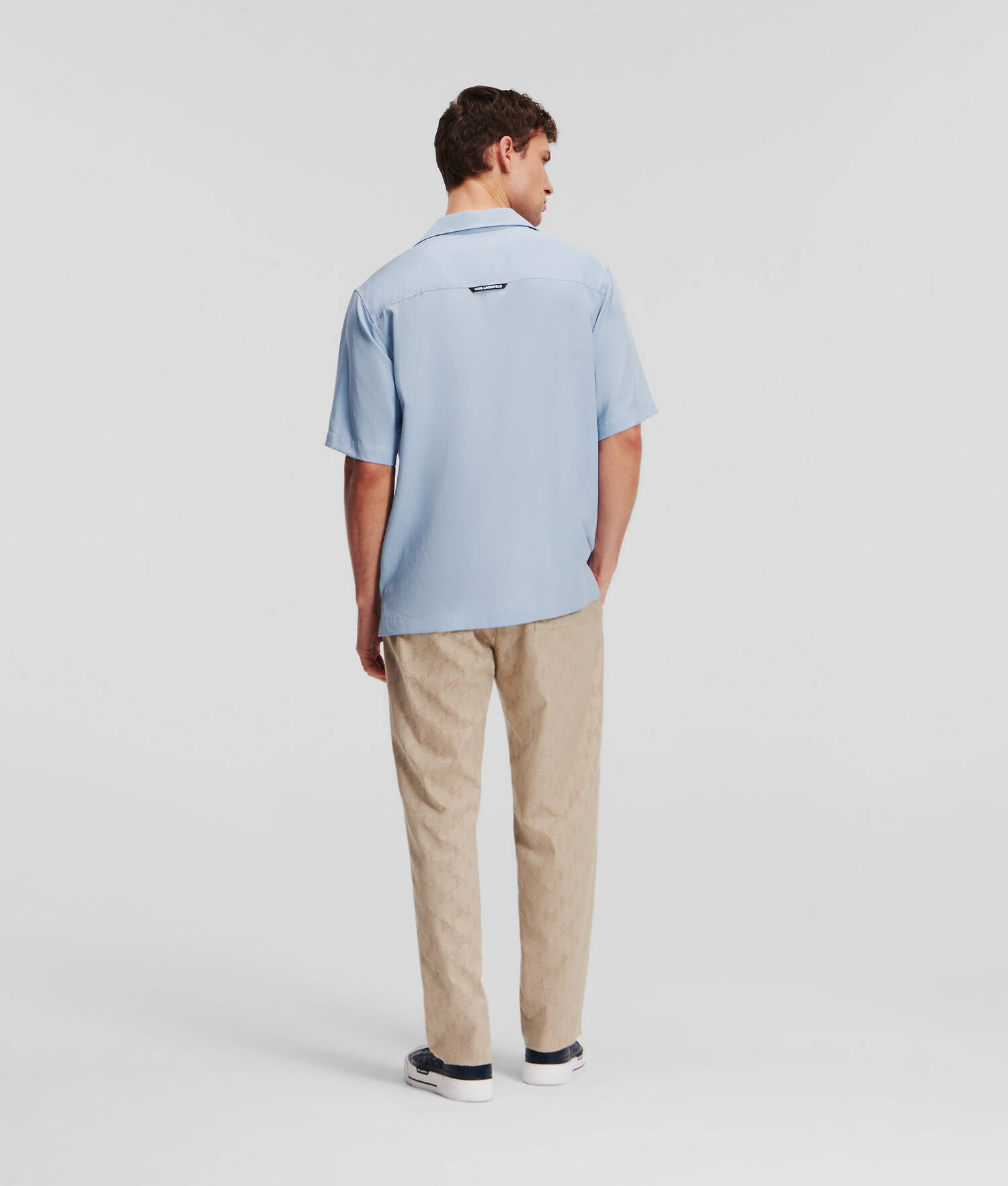 CHEMISE À MANCHES COURTES AVEC LOGO KARL