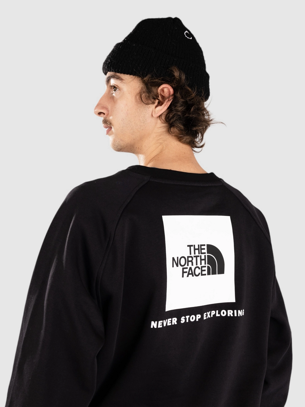THE NORTH FACE Raglan Redbox Crew Sweater tnf black