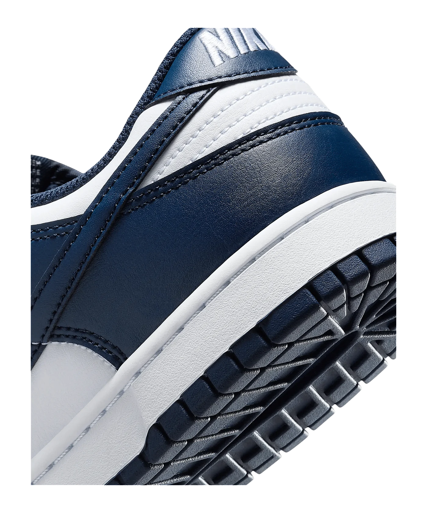 Nike Dunk Low Retro Sneaker Weiss F107