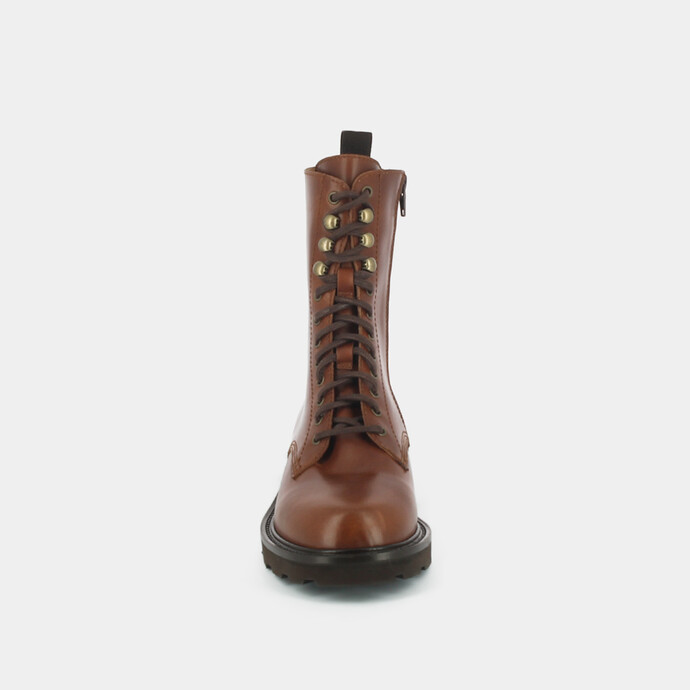 Boots à semelles crantées et lacets  en cuir cognac