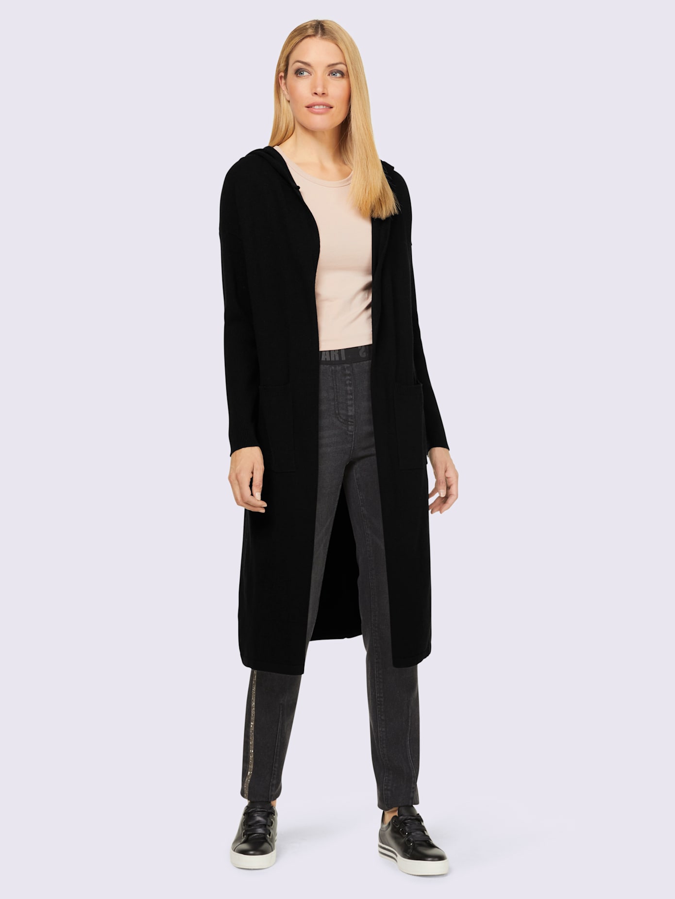 Veste en tricot à capuche