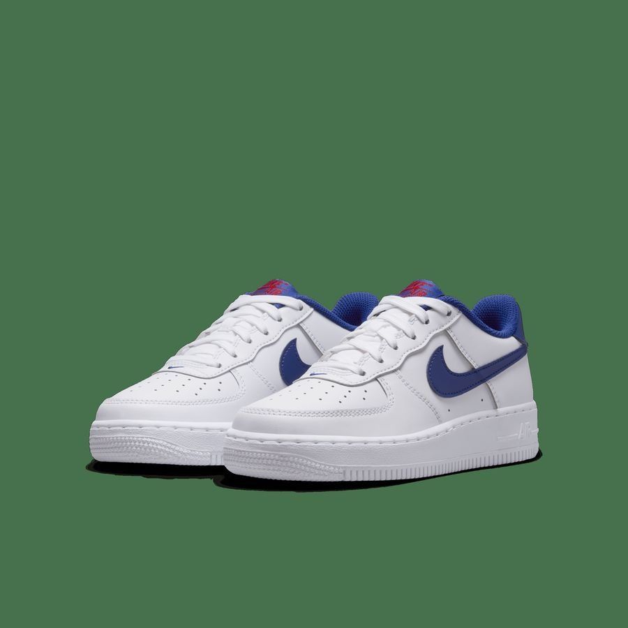 Nike Air Force 1