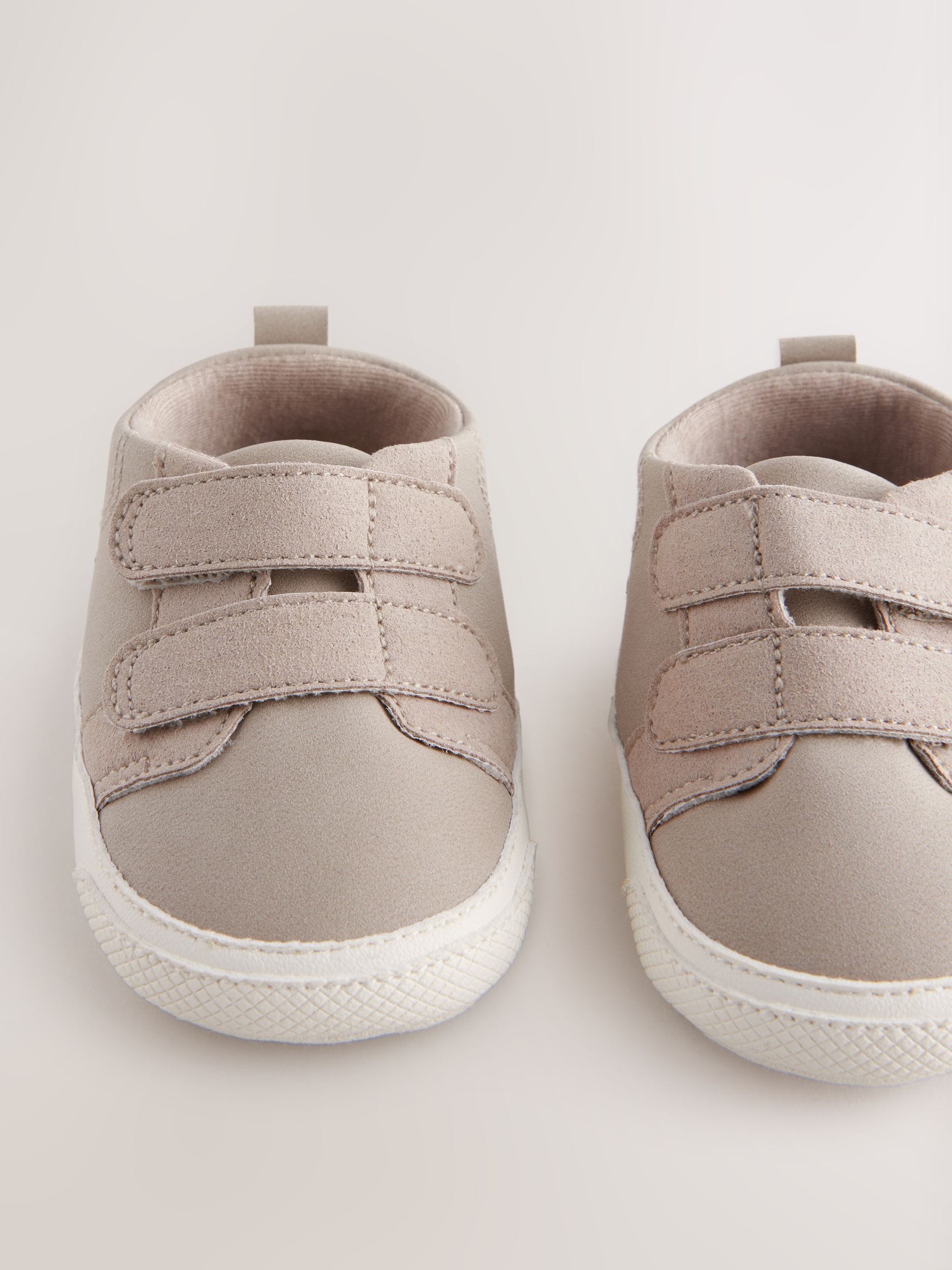 Neutraal - Babysneakers met twee bandjes (0-24 mnd)