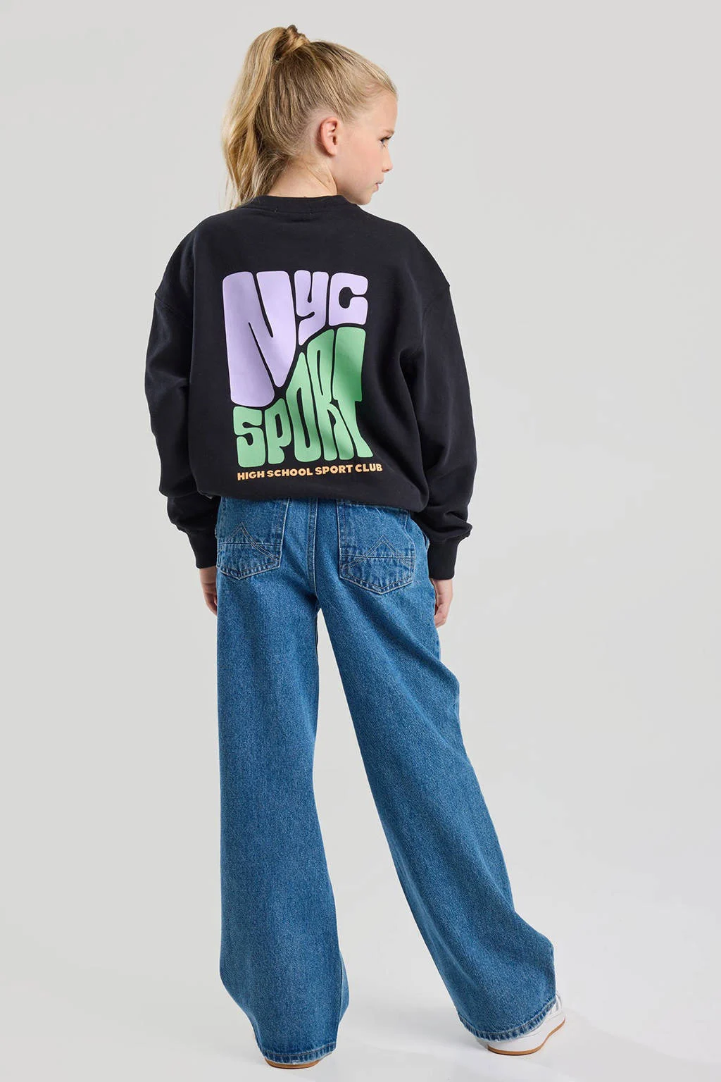 America Today sweater zwart