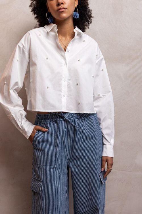 Witte cropped blouse met parels