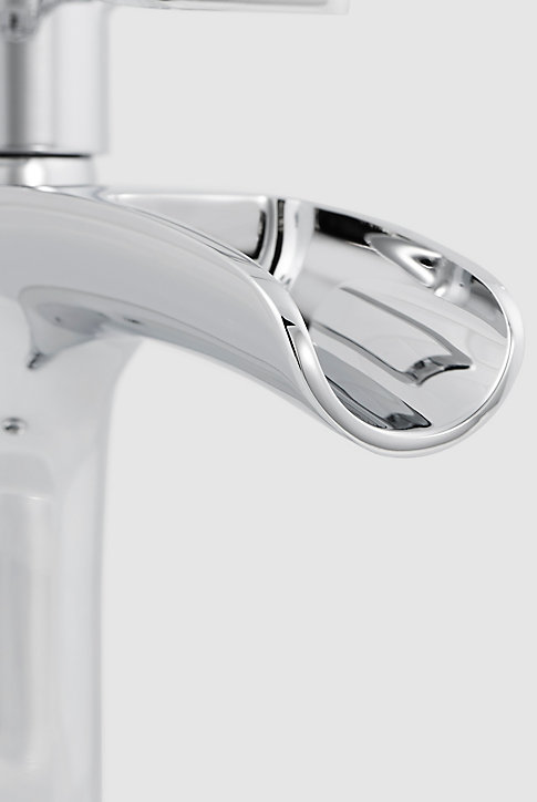 Mitigeur de lavabo chromé effet chute d'eau GoodHome Olmeto