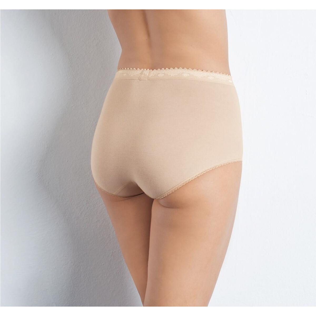 SLOGGI<br>Conjunto de 2 calcinhas maxi que modelam a barriga