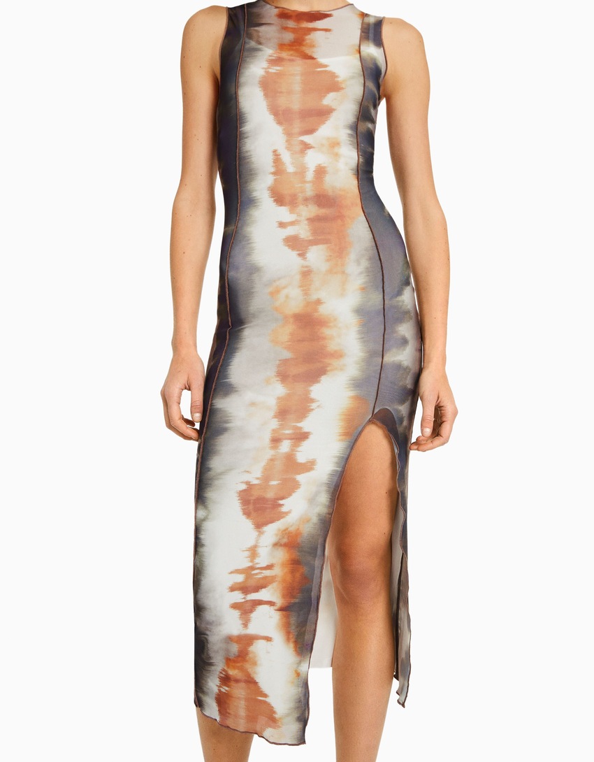 Vestido midi de tule estampado sem mangas