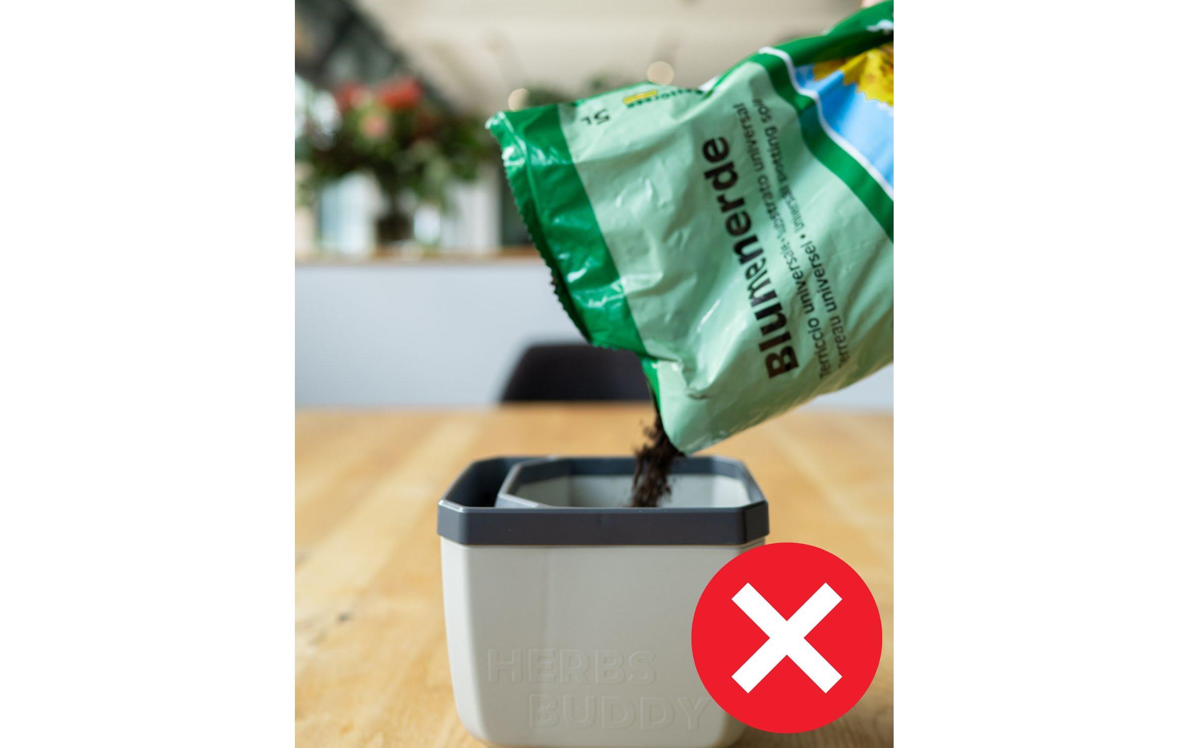 HERBS BUDDY Kräutertopf Grau/HellgrauKräutertopf mit Wasserreservoir und Kippfunktion