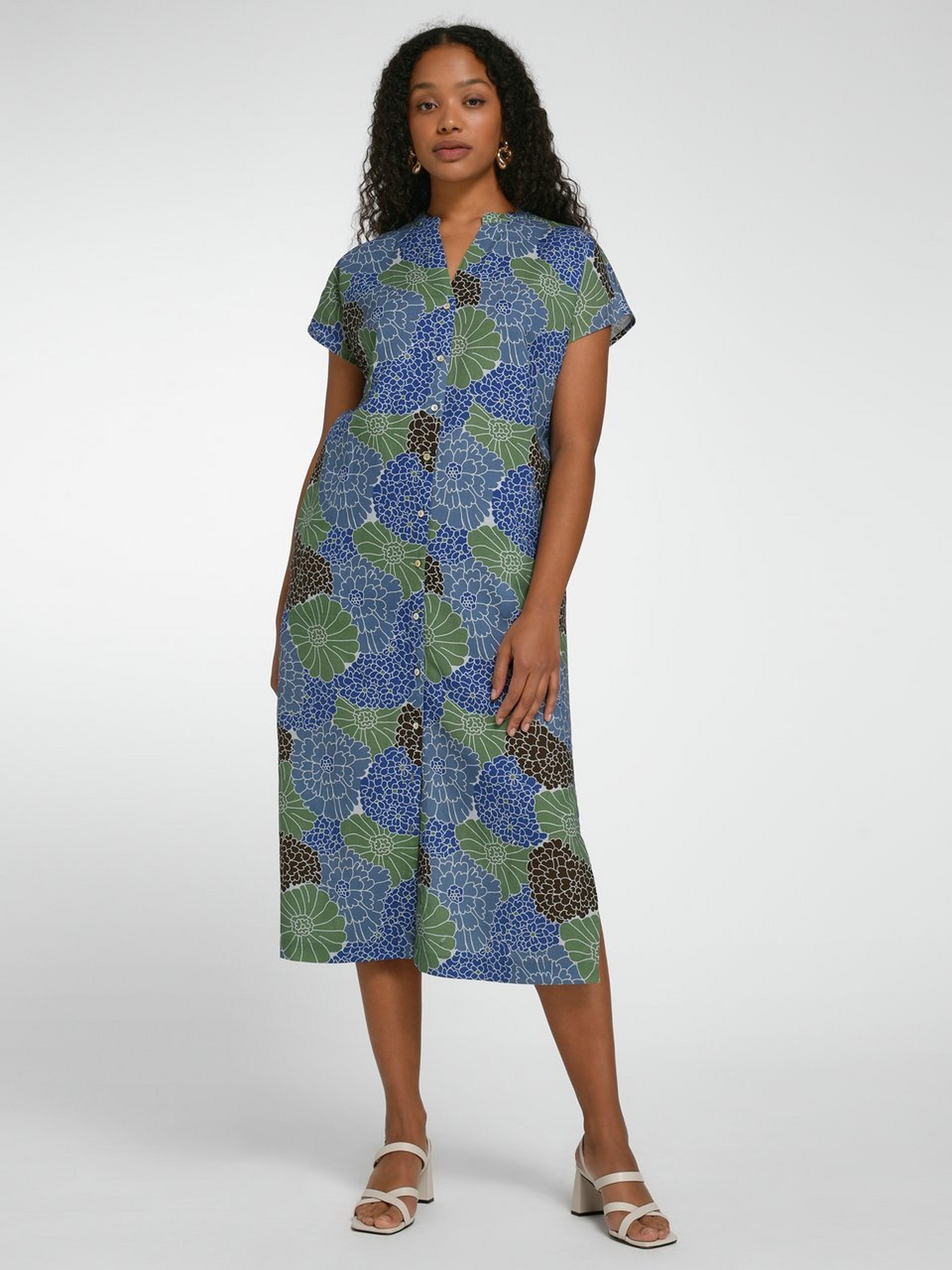 Kleid mit überschnittener Schulter