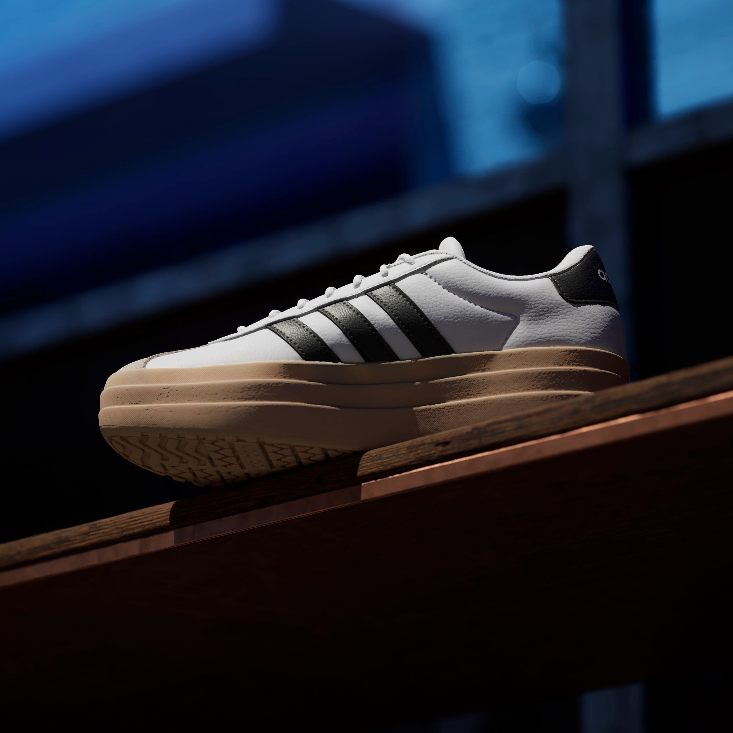 adidas Sportswear Plateausneaker »VL COURT BOLD«  Design auf den Spuren des adidas Gazelle Bold