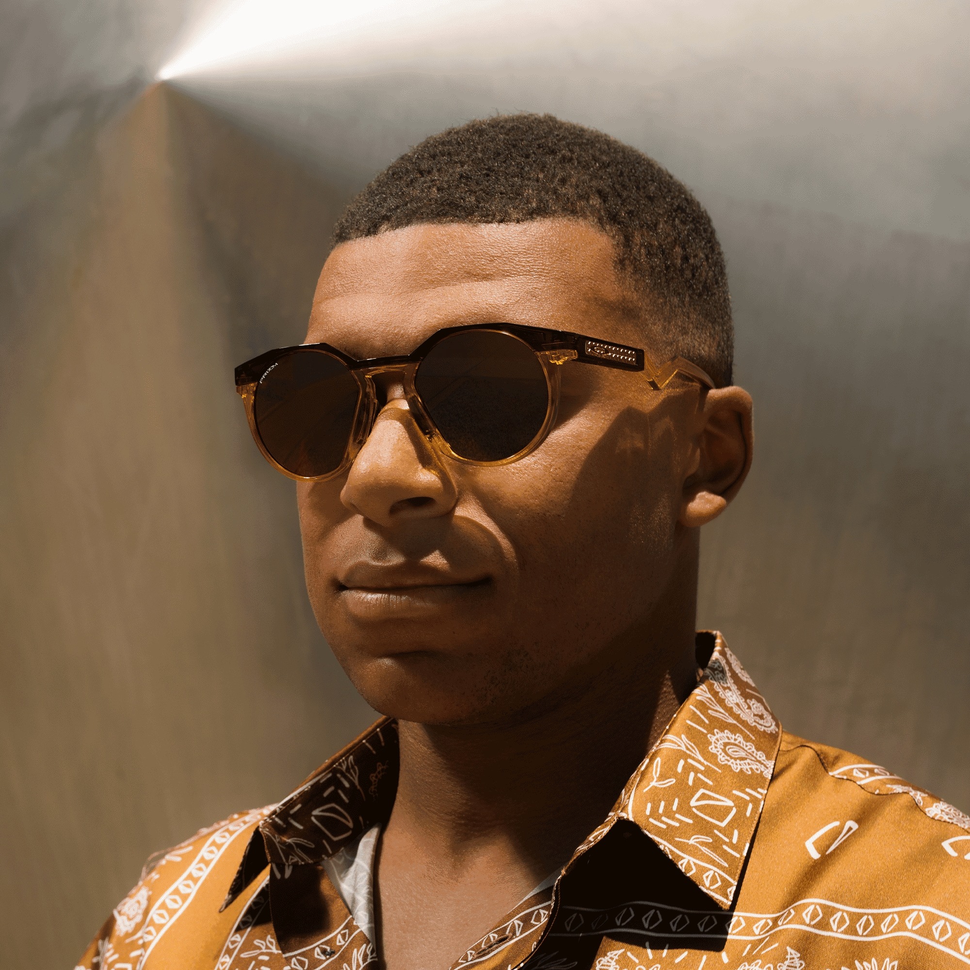 HSTN 0752/Kylian Mbappe Dark Amber/Light Curry Innfatning w/Prizm Tungsten