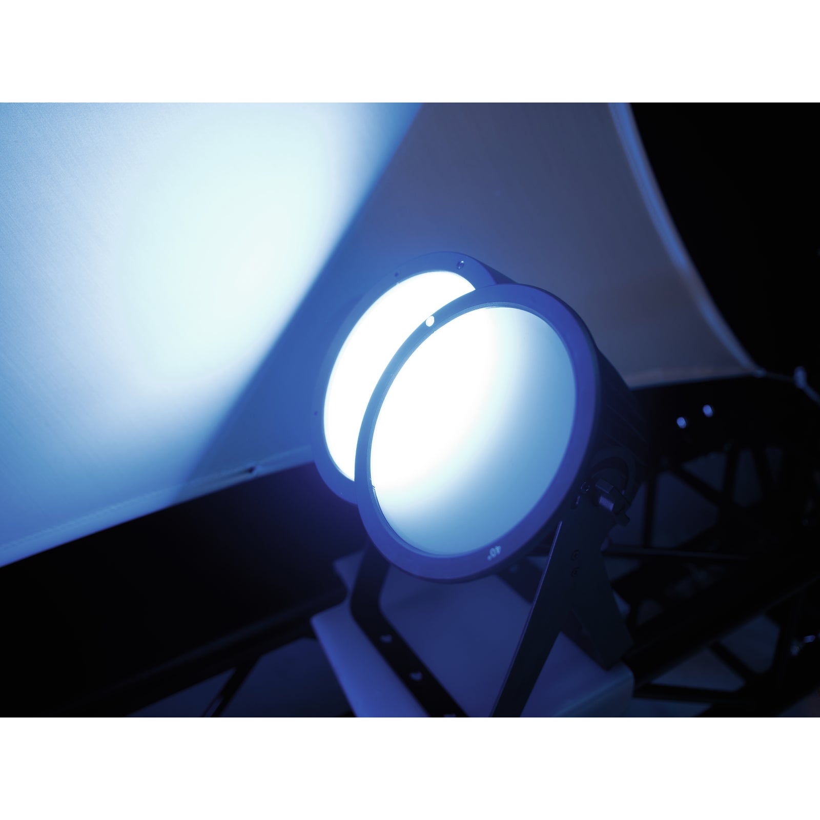Eurolite LED Theatre spot 200 RGB/WW