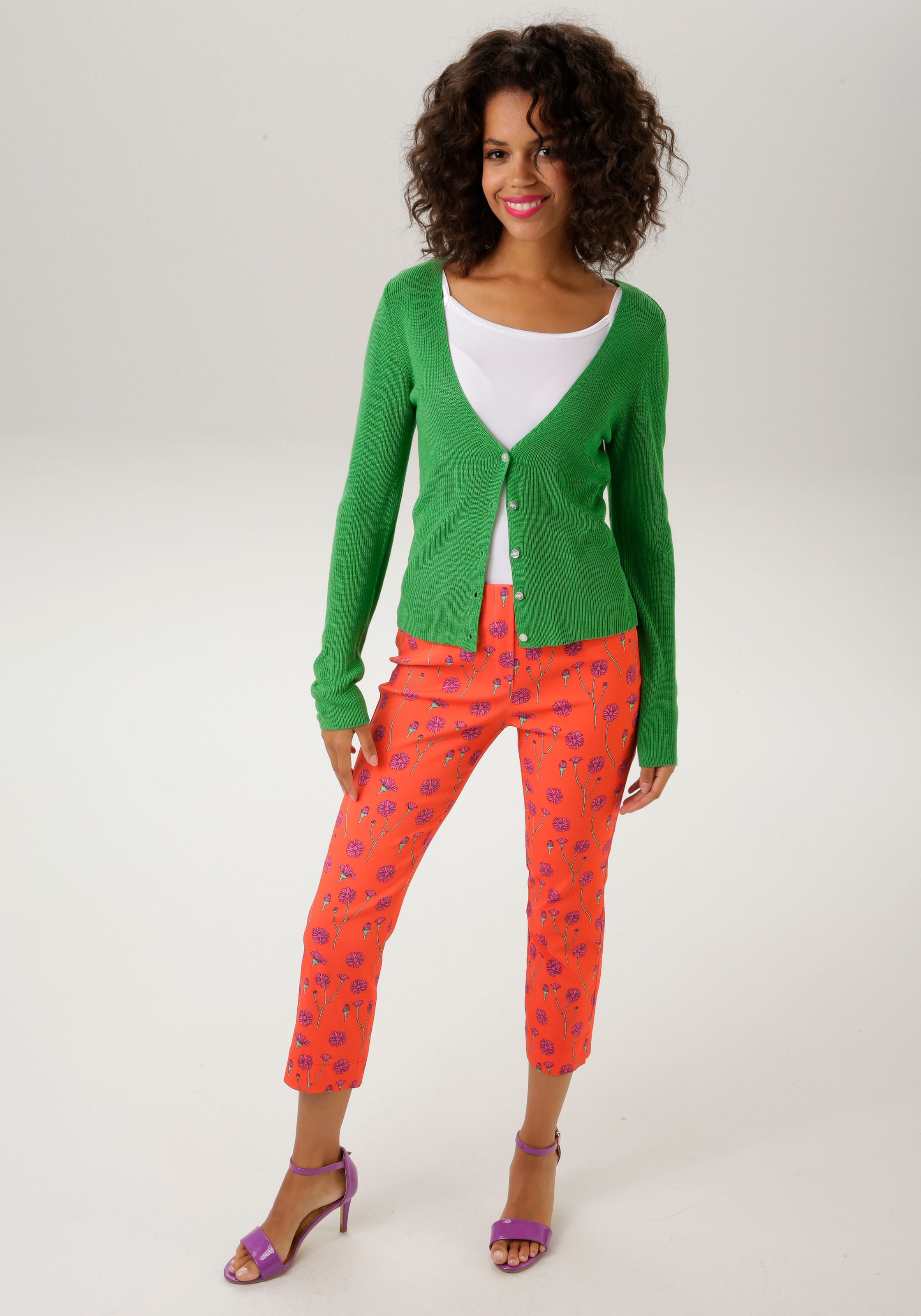 Aniston CASUAL Strickjacke , in trendiger Farbpalette