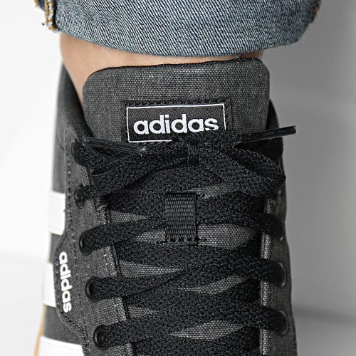 Baskets Daily 3.0 HP6032 Core Black Footwear White Gum 3