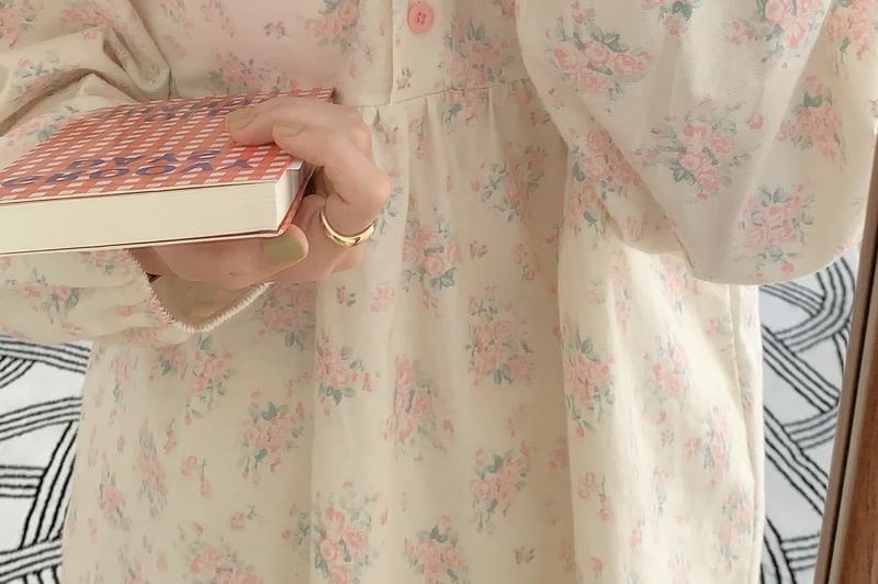 Tanee - Pyjamatop / Broek / Jurk / Set met bloemenprint
