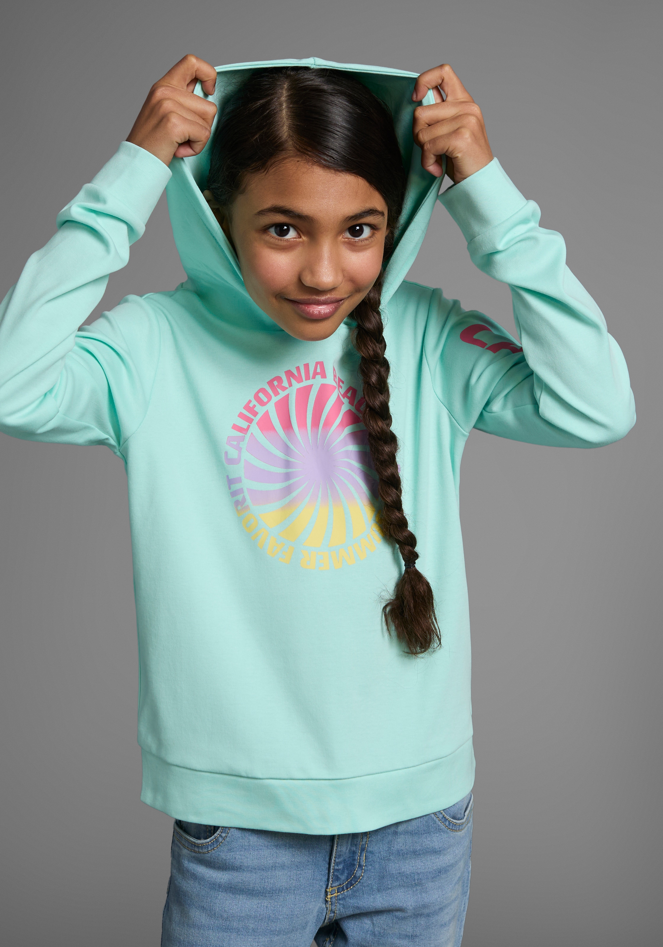 KIDSWORLD Kapuzenshirt », Langarmshirt mit Ärmelprint« Langarm,  gerade Passform,  mit coolem Aufdruck