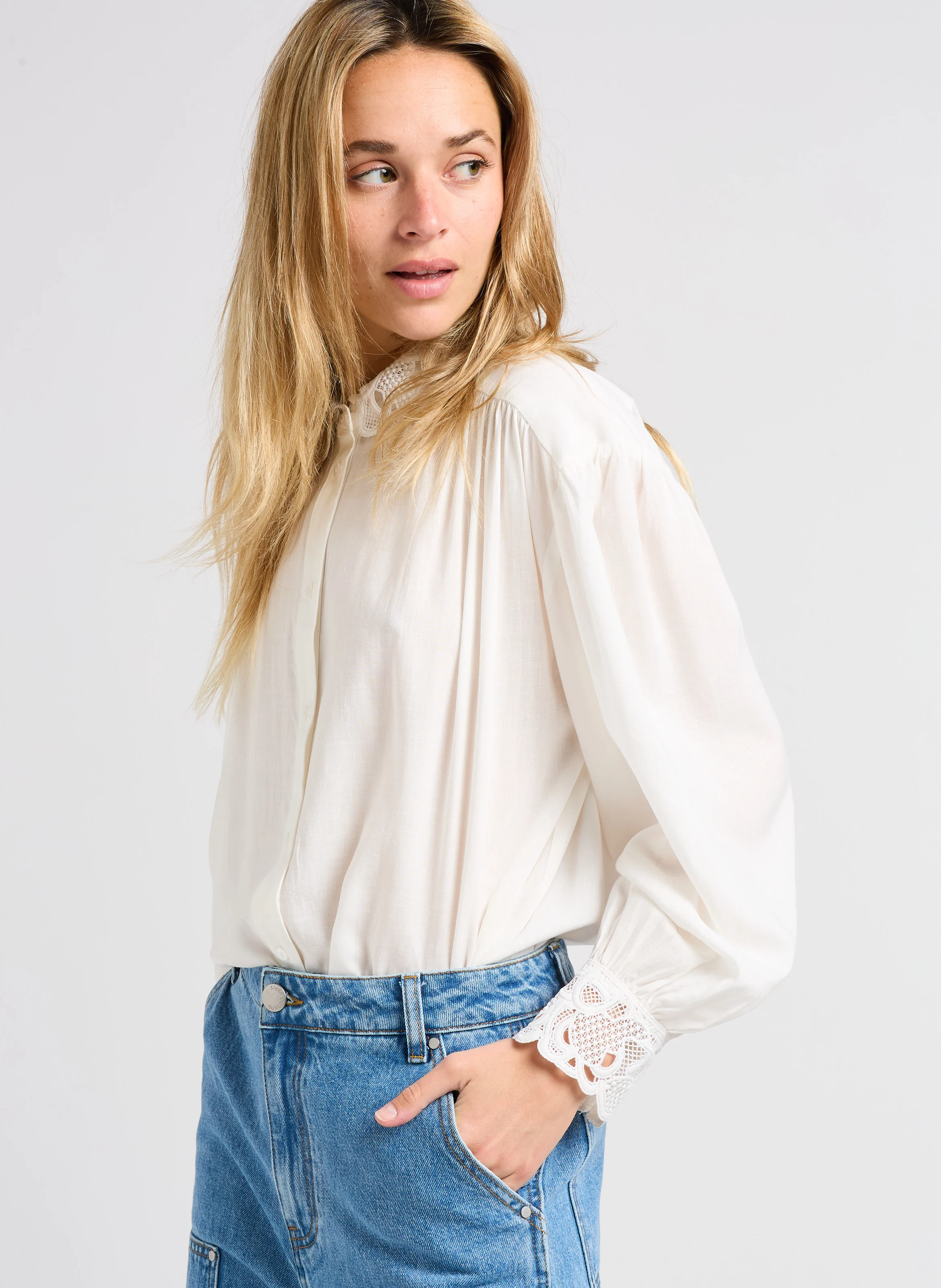 LEYLA - Chemise droite à dentelle| Blanc