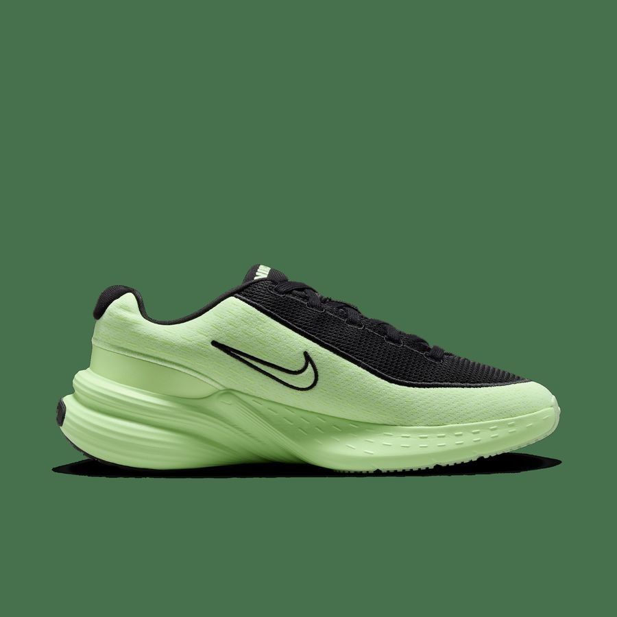 Nike Uplift SC