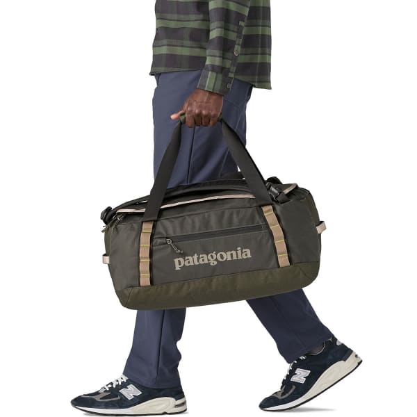 Duffel PATAGONIA BLACK HOLE DUFFEL 40L PINE NEEDLE GREEN