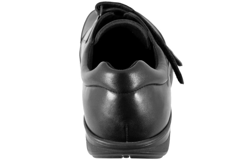 NEW FEET SKO I SORT GLAT SKIND MED ORTHOSTRECH