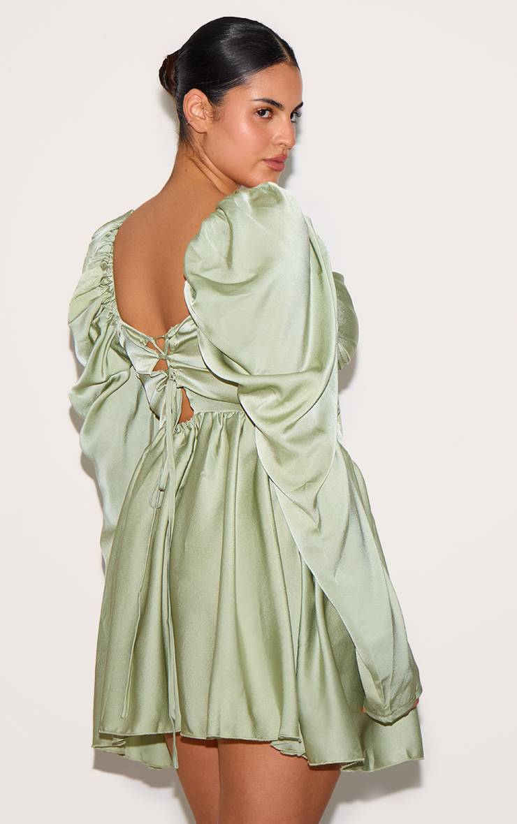 Vert Sauge Robe Droite Bouffante Grande Taille En Satin Avec Détail Corset