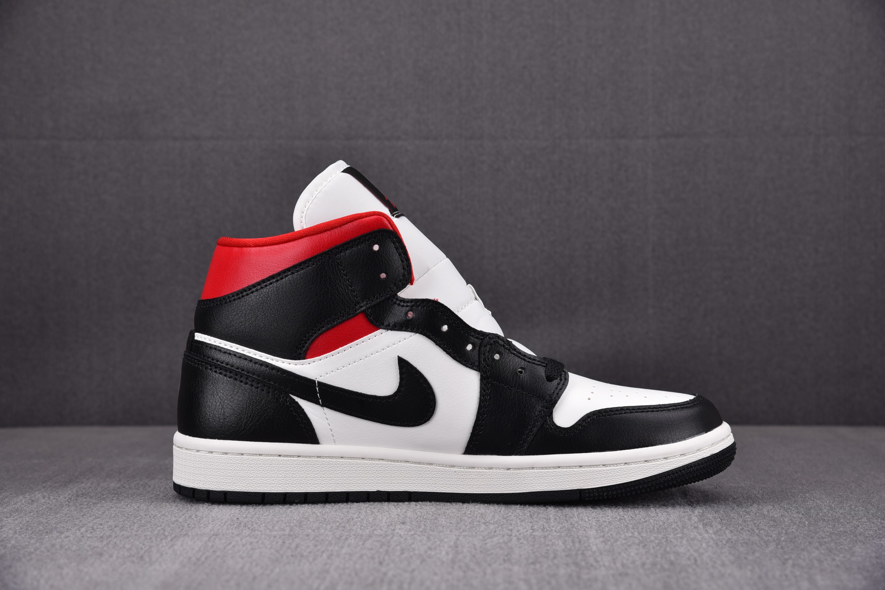 Jordan 1 Mid Gym Red Panda (Women Size!!)
