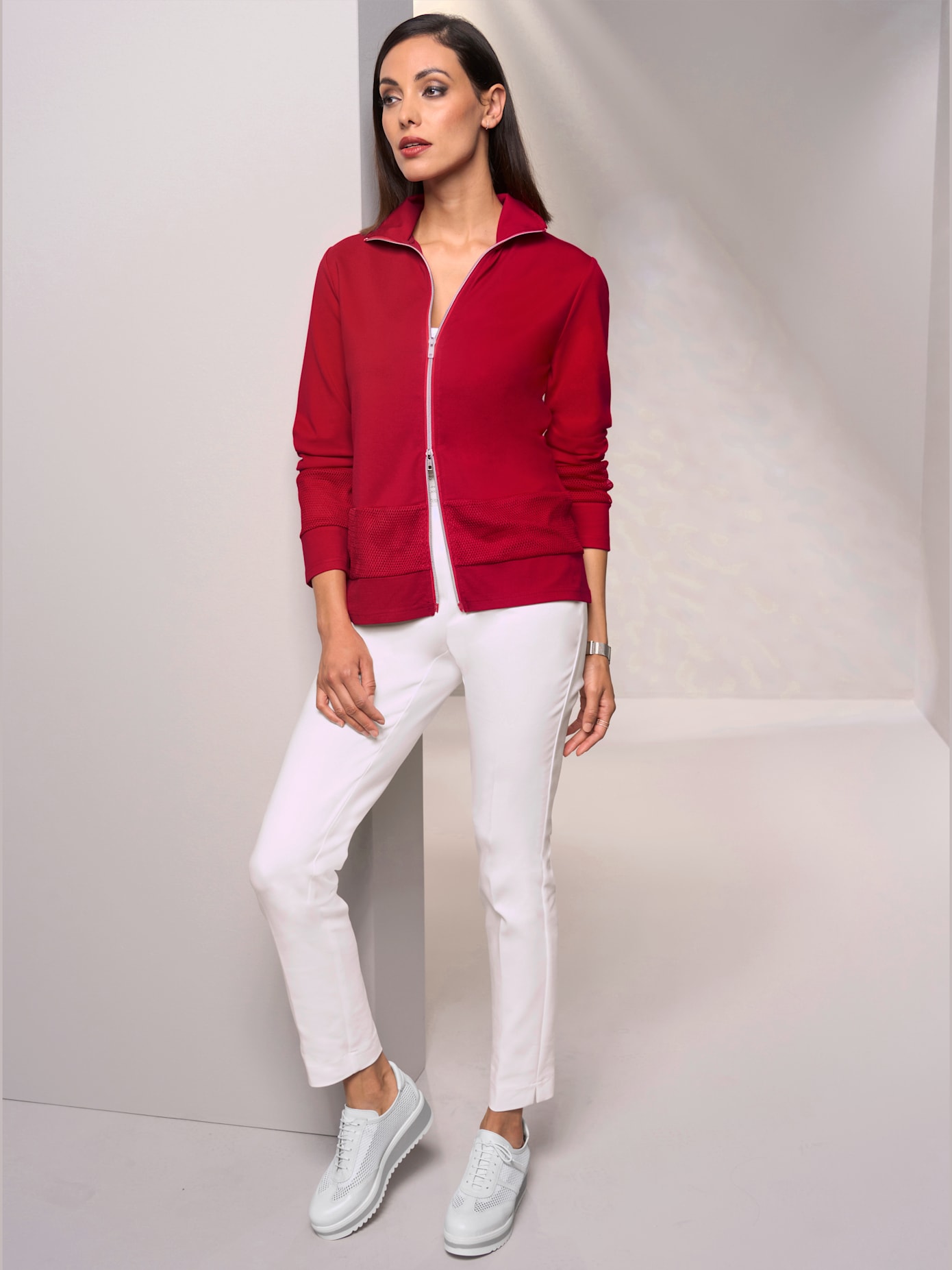 Veste légère empiècements maille décoratifs