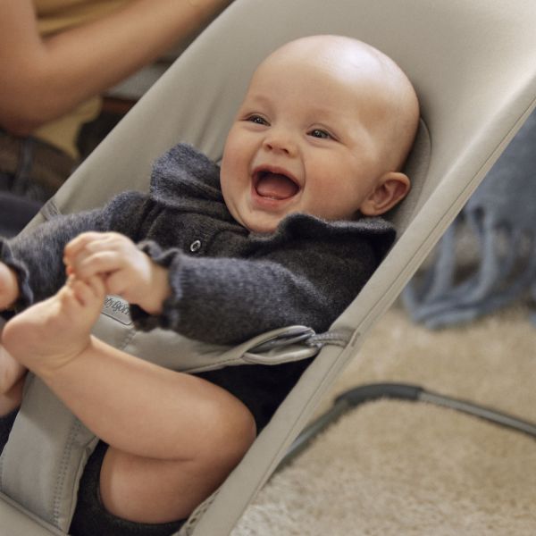 BabyBjörn Wipstoeltje - Balance Soft - Geweven Jersey Tri-Fabric Zandgrijs