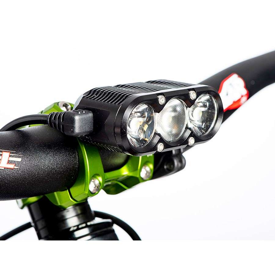 Gloworm XSV 2.0 3600 Lumen Koplamp Zwart