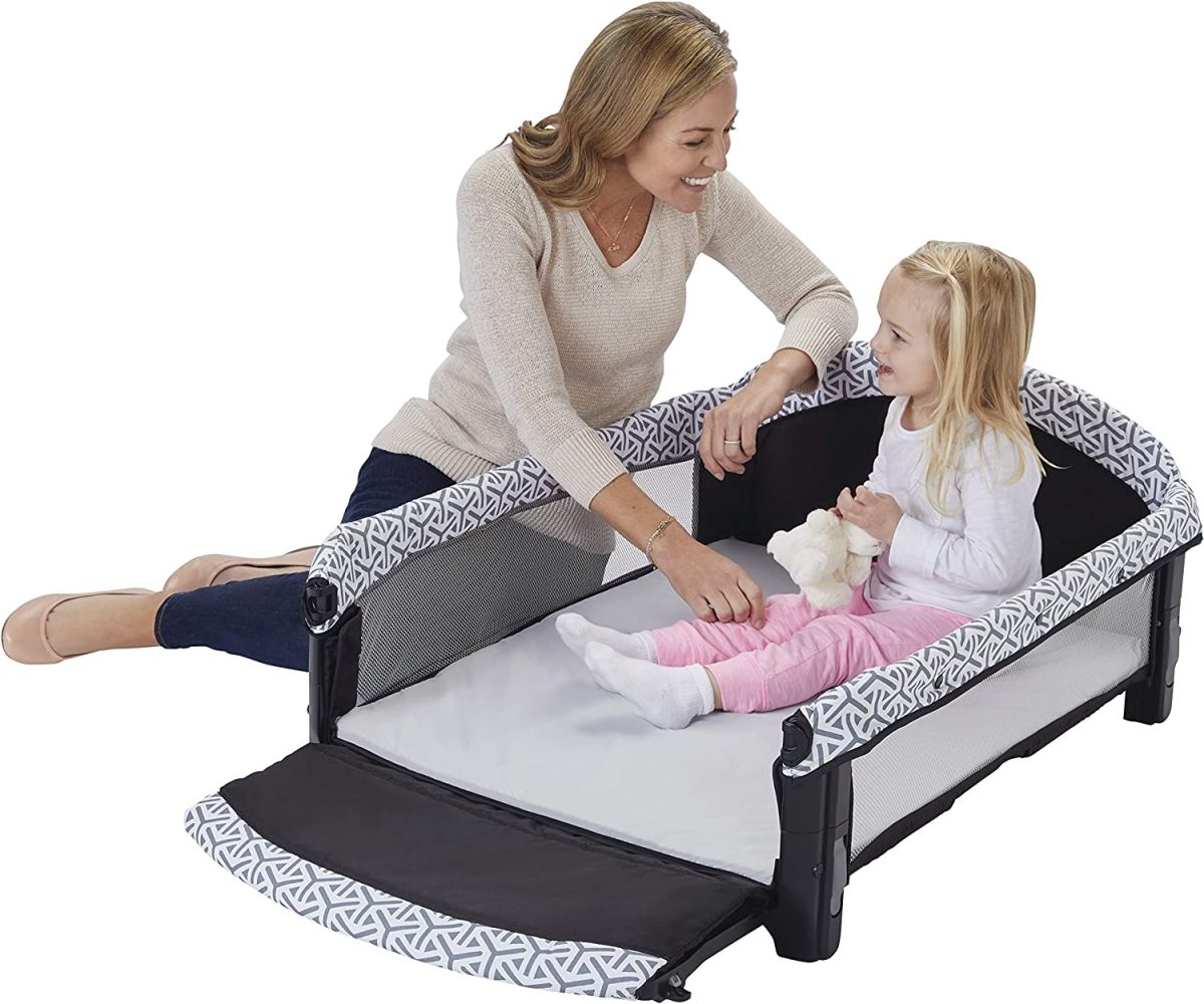 Graco Pack 'n Play Newborn2Toddler Playard, Mahan