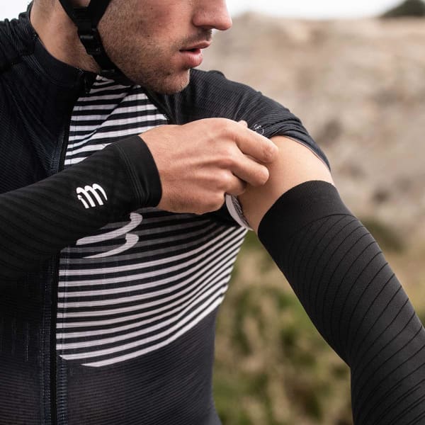 Manchon de compression COMPRESSPORT ARMFORCE ULTRALIGHT BLACK