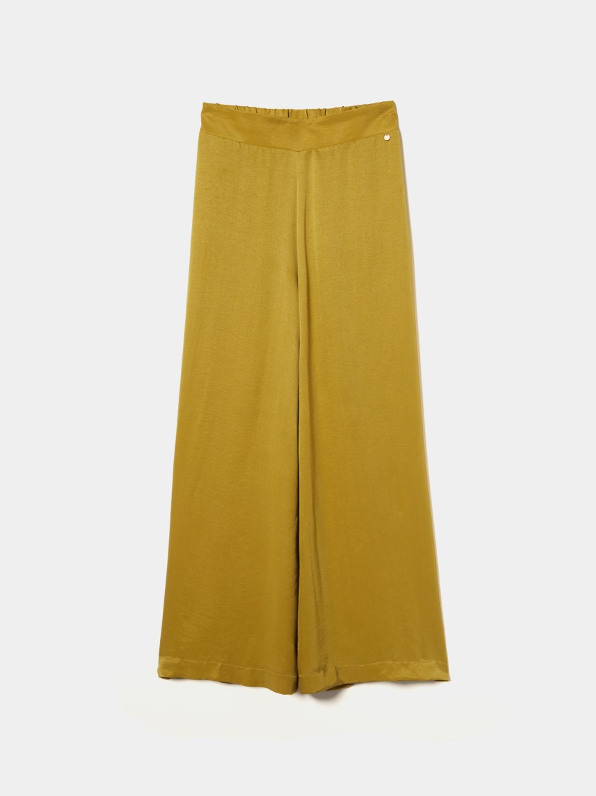 Calças pantalona com liocel