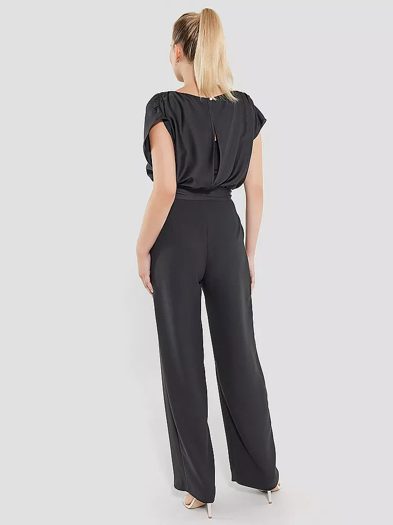 SWING Jumpsuit  schwarz