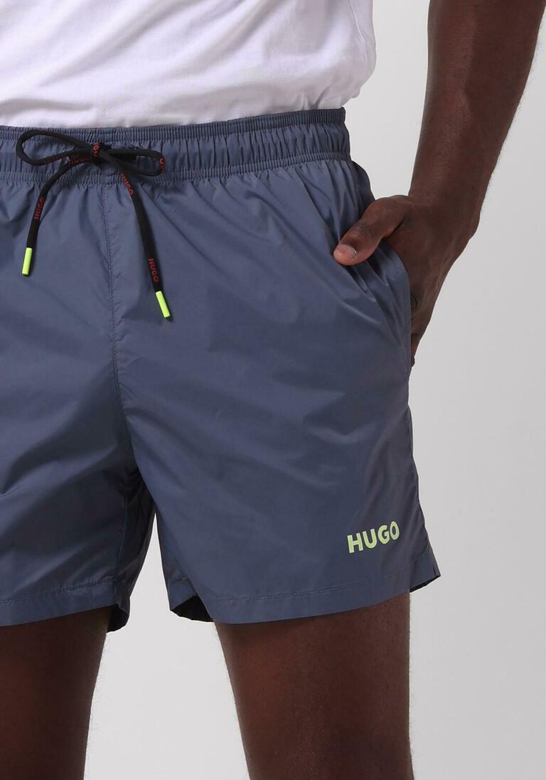 HUGO blauwe hugo  haiti