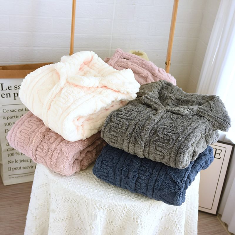 Somnus - Bijpassende pyjamaset voor koppels: lange mouwen, reverskraag, jacquard fleece top met knoopjes + broek (verschillende ontwerpen)