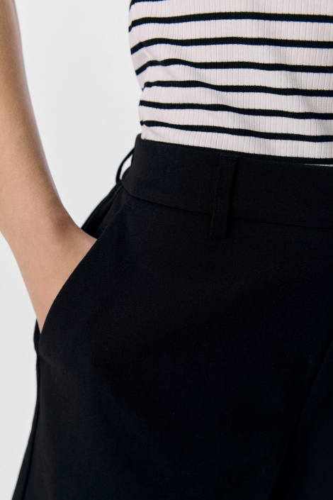 Object zwarte dames korte broek
