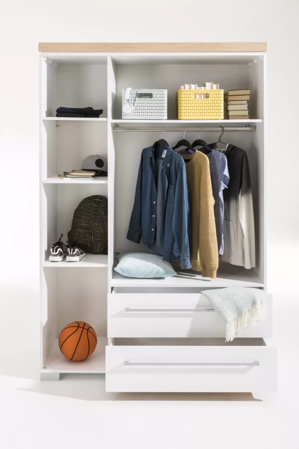 Kleiderschrank Kira, 135 x 205 cm