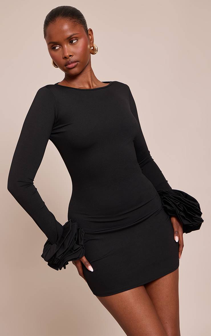 Noir Robe Moulante À Encolure Bateau Et Manches Bouffantes