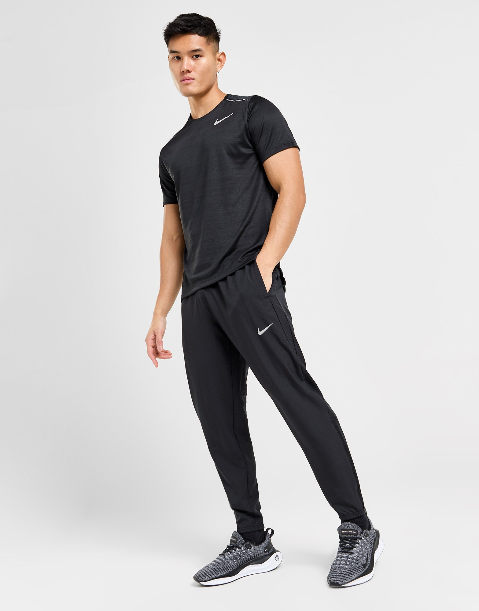 Nike Challenger Woven Track Pants