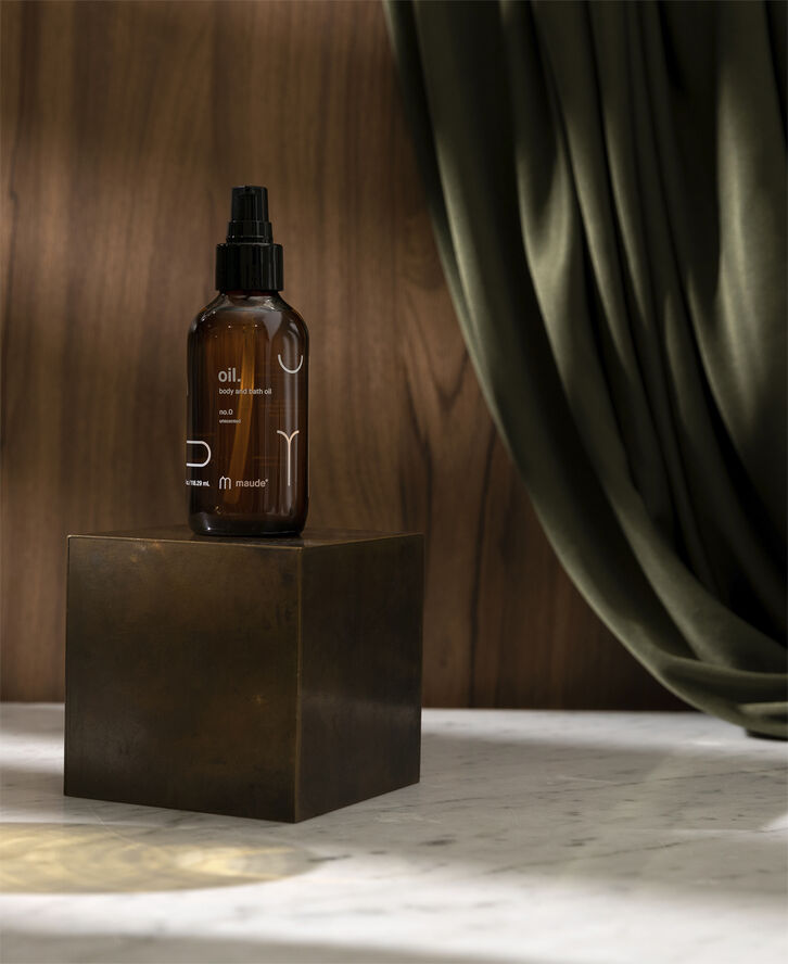 MAUDE Maude - Oil no. 1
