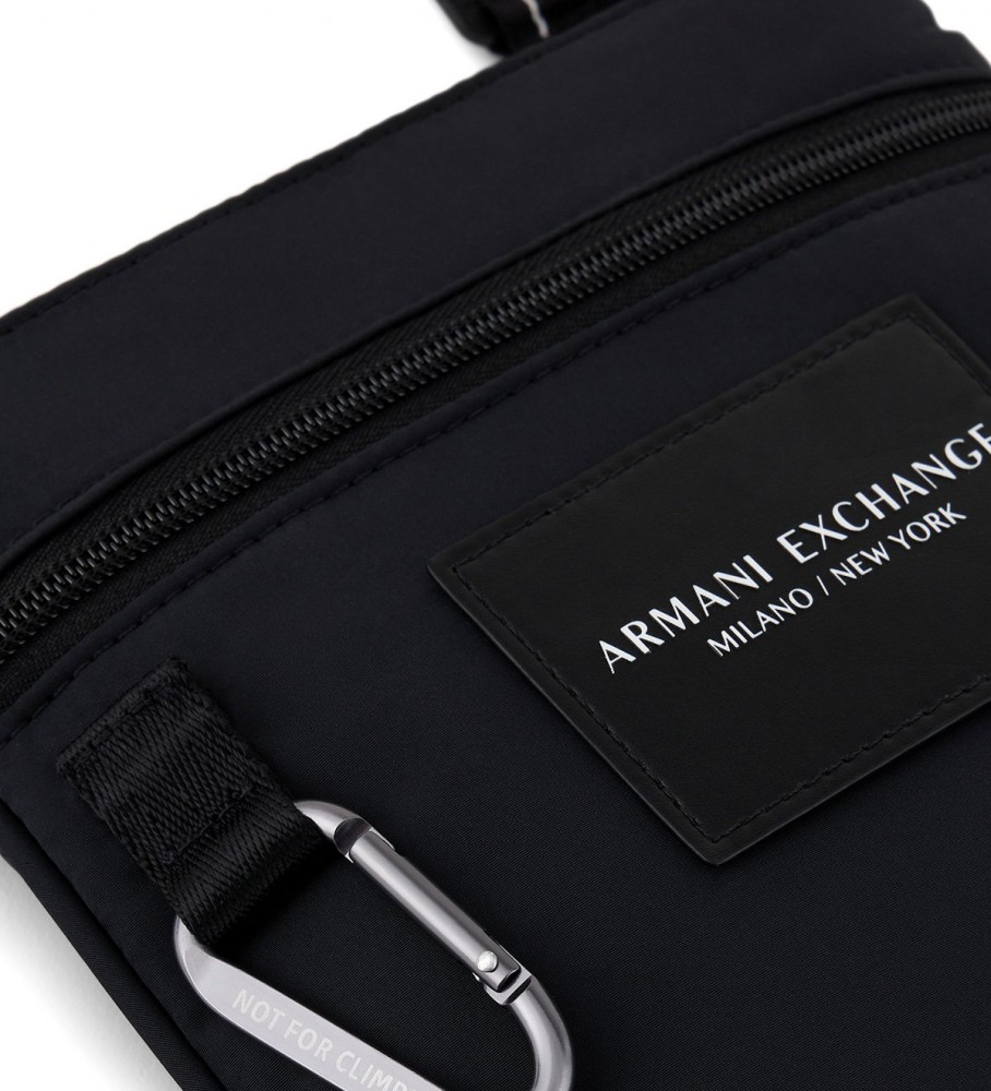 Bolsa de ombro Armani Exchange em nylon preto